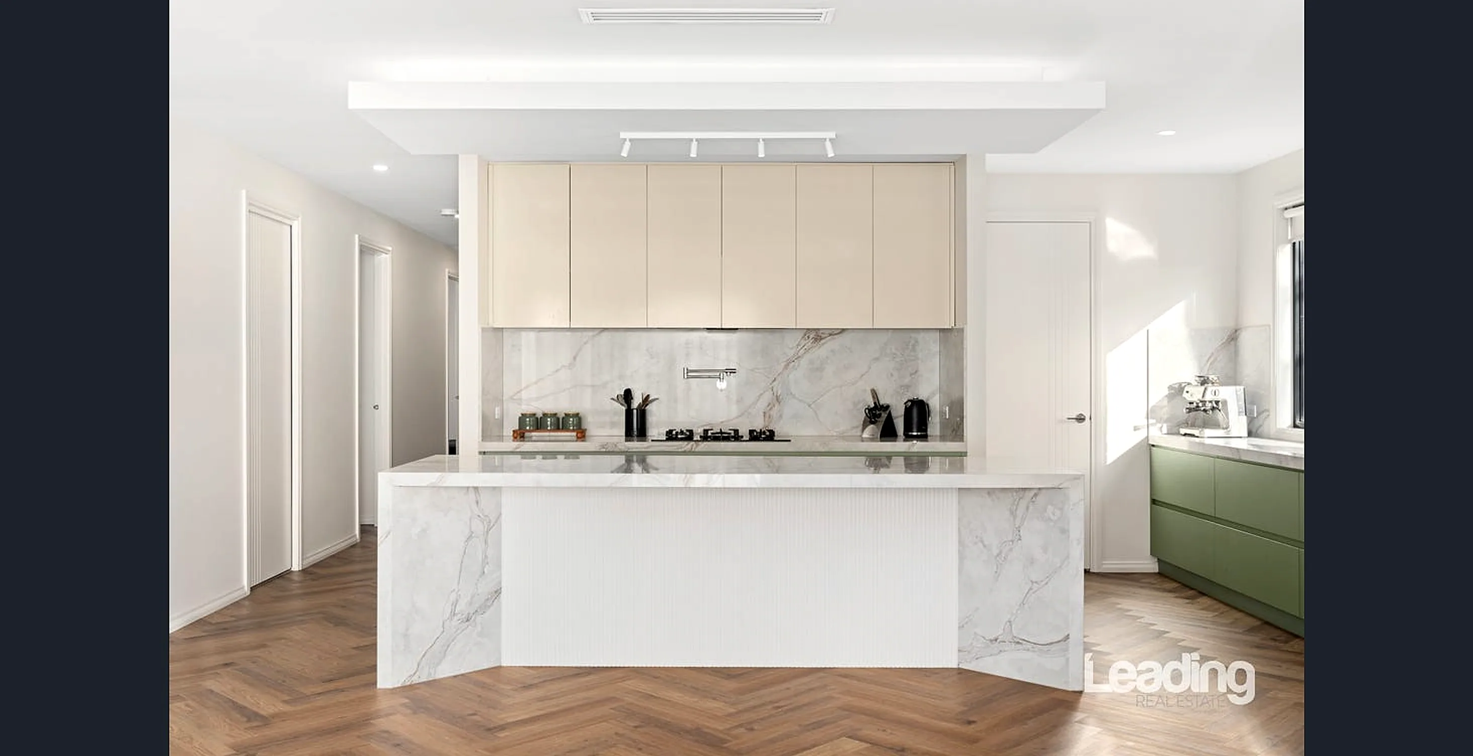 Kitchen island and stone benchtops